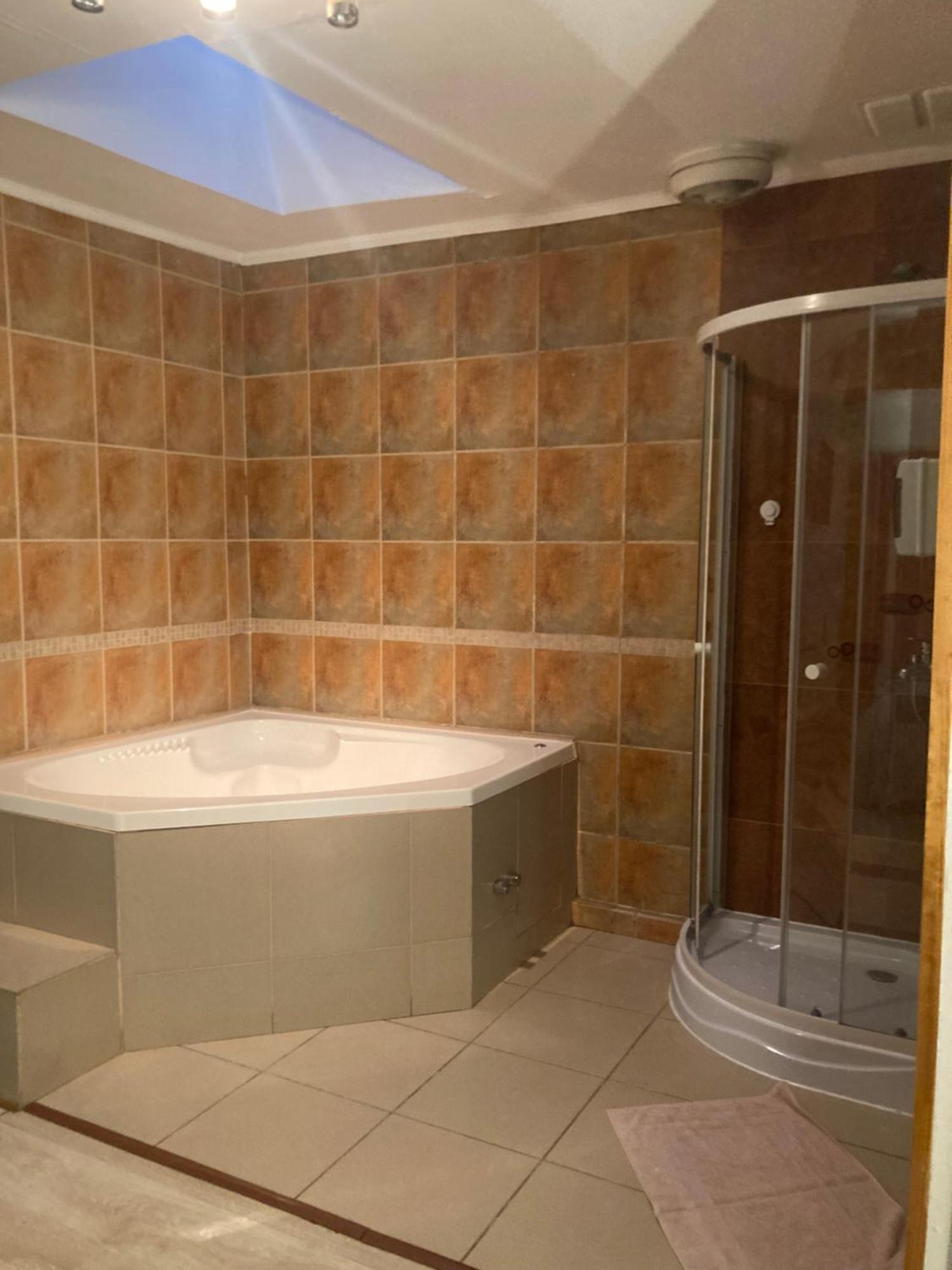 Apartamento Amplia Habitacion Con Jacuzzi *